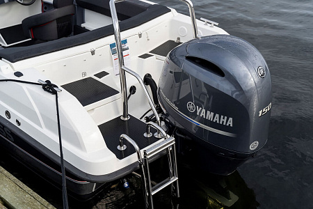 Катер Yamarin Cross 64 BR